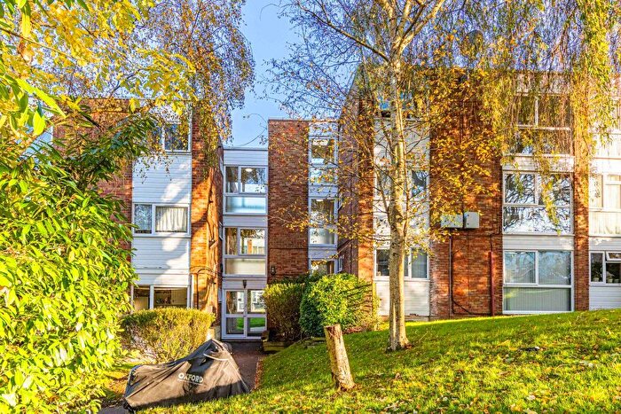 Studio To Rent In Claybury, Bushey, WD23