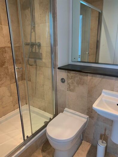 2 Bedroom Flat To Rent In Alexandra Tower, Princes Parade, Liverpool, L3