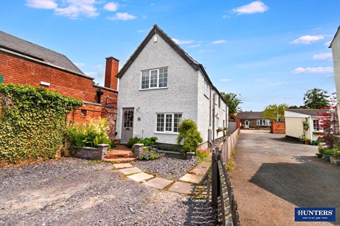 3 Bedroom Cottage For Sale In Main Street, Cosby, Leicester, LE9