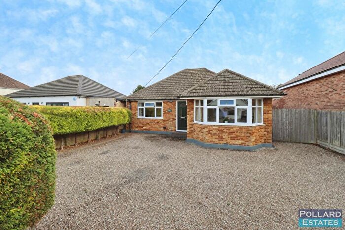 3 Bedroom Detached Bungalow For Sale In Maidstone Road, Wigmore, ME8