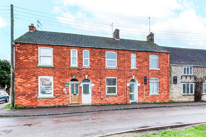 3 Bedroom Terraced House For Sale In The Green, Woodford, NN14