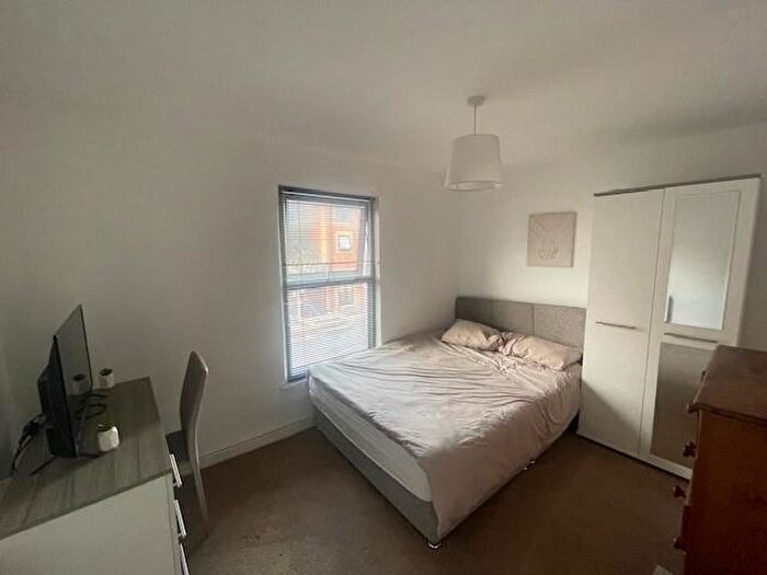 1 Bedroom Terraced House To Rent In Banbury, Oxfordshire, OX16