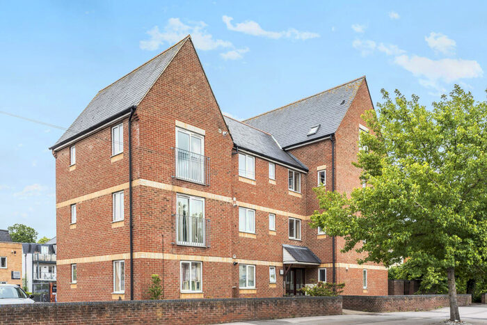 2 Bedroom Apartment To Rent In Oxford Road, East Oxford, OX4