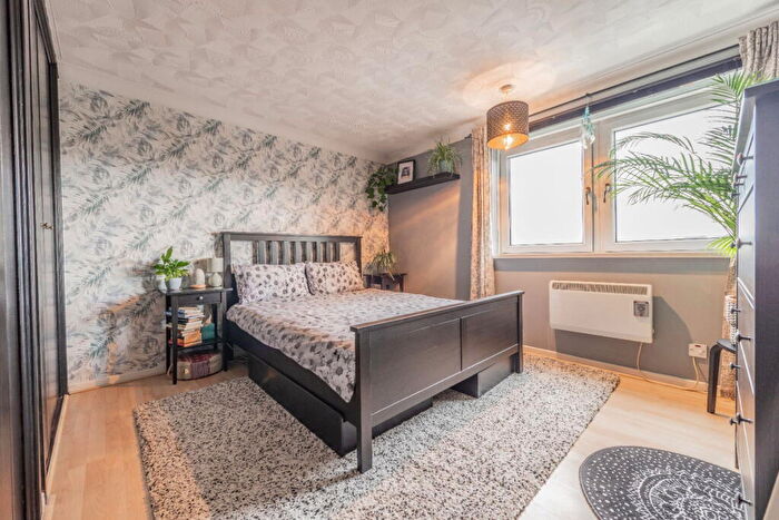 2 Bedroom Flat To Rent In Anson Drive, Southampton, Hampshire, SO19