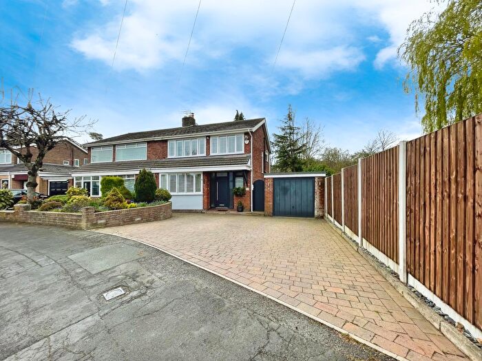 3 Bedroom Semi-Detached House For Sale In Longmeadow Road, Knowsley, Prescot, L34