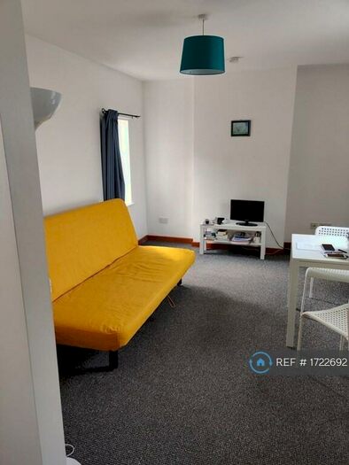 Studio To Rent In Broughton Road, Banbury, OX16