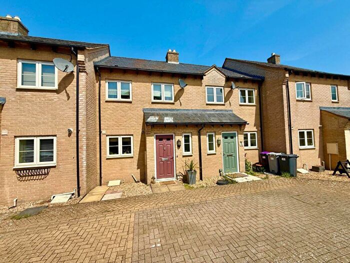 2 Bedroom Village House For Sale In Excellent Value Home - Good Condition Throughout, NG33