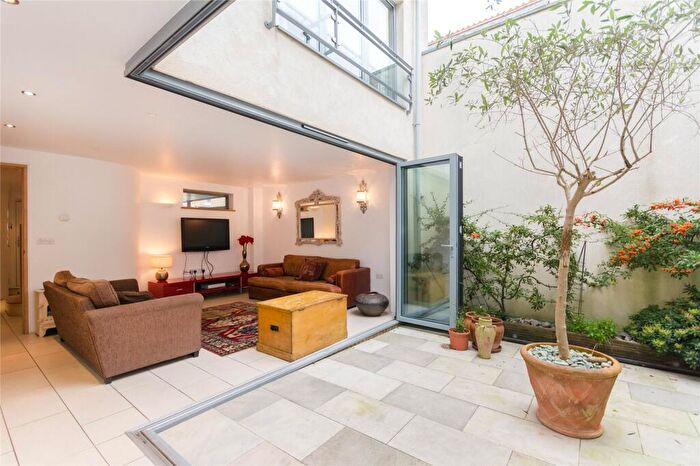 5 Bedroom Semi-Detached House To Rent In Middle Way, Summertown, OX2