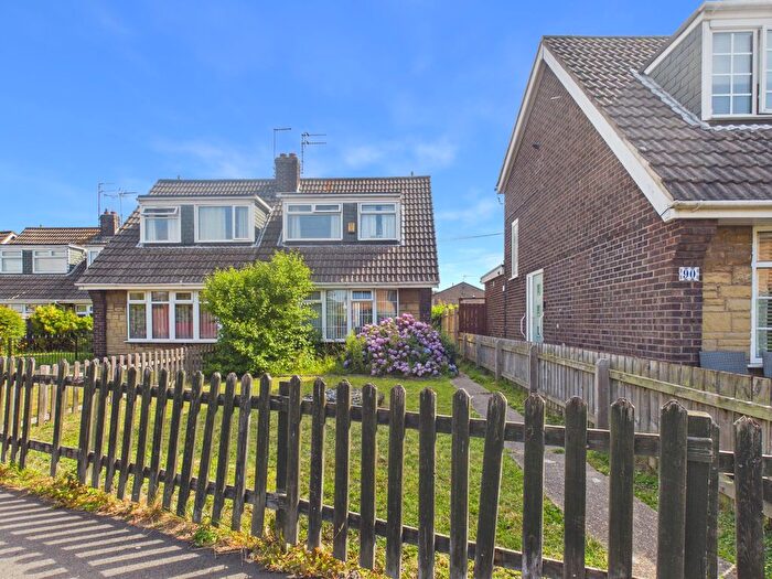 3 Bedroom Semi-Detached House For Sale In Clarondale, Hull, HU7