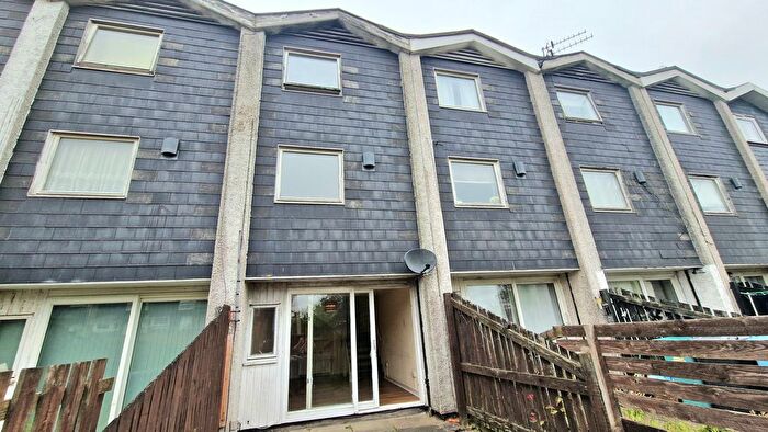 2 Bedroom Town House To Rent In Stonylee Road, Cumbernauld, G67