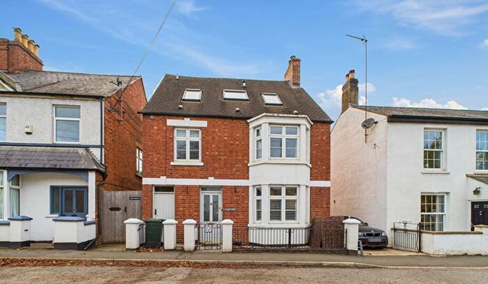 5 Bedroom Detached House For Sale In Barford Road, Bloxham, OX15