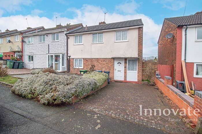 3 Bedroom End Of Terrace House For Sale In Harvington Road, Oldbury, B68