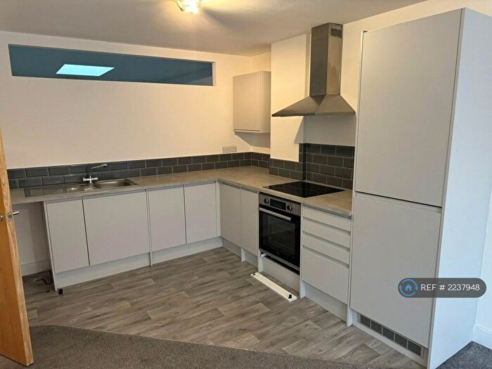 2 Bedroom Flat To Rent In Station House, Long Eaton, Nottingham, NG10