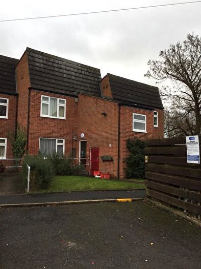 1 Bedroom Flat To Rent In Grange Close, Emscote, Warwick, CV34