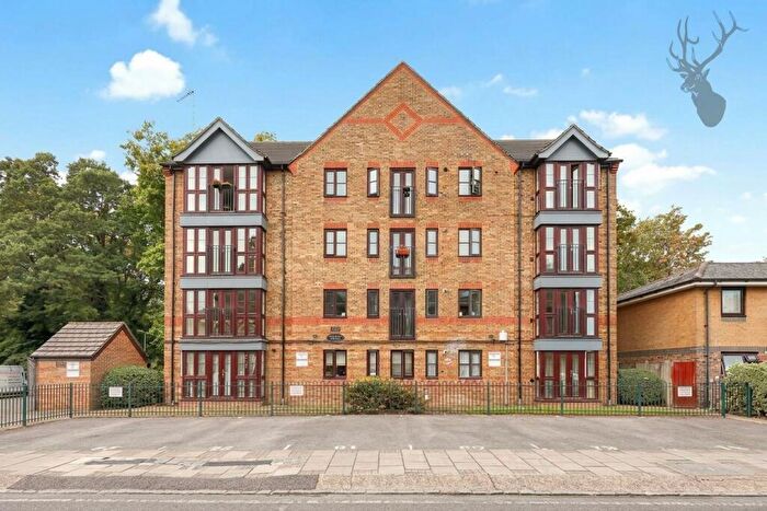 2 Bedroom Flat For Sale In Wellington Way, Fairmont House, E3