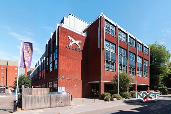 1 Bedroom Flat To Rent In Eastern Road, Romford, RM1