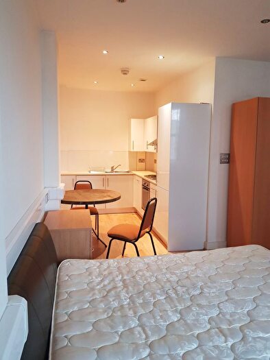 Studio To Rent In Castle Street, Swansea, SA1