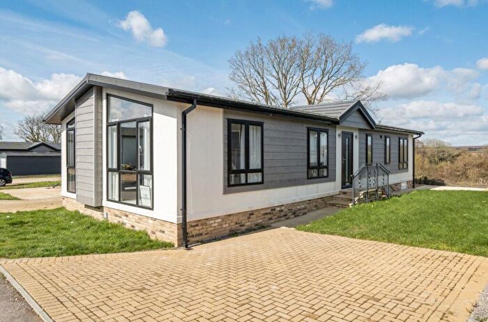 2 Bedroom Park Home For Sale In Residence Plus, Mulberry Court, Picket Piece, Andover, SP11