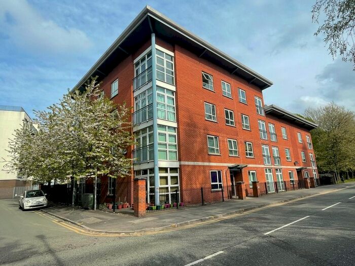 2 Bedroom Flat To Rent In Every Street, Manchester, M4