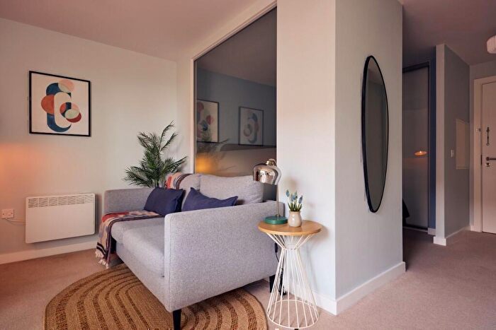 Studio To Rent In Chapel Street, Manchester, Greater Manchester, M3