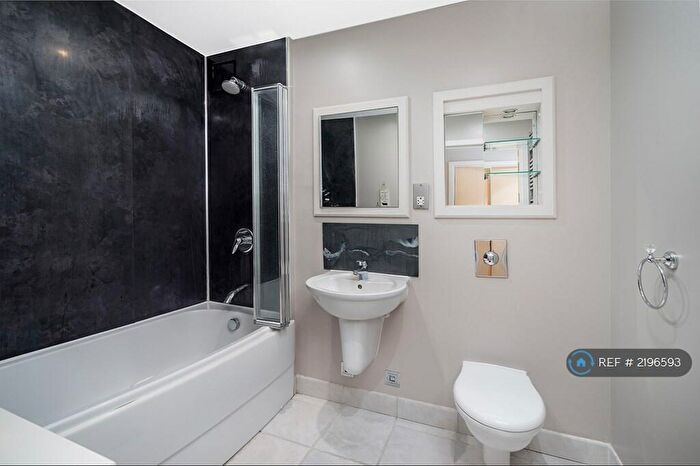 1 Bedroom Flat To Rent In Millharbour, London, E14