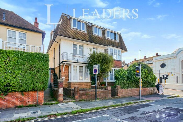 2 Bedroom Apartment To Rent In Holland Road, Hove, BN3