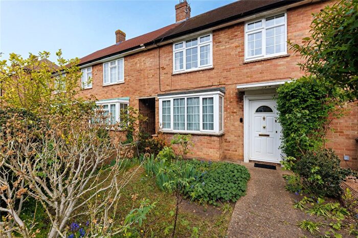 3 Bedroom Terraced House For Sale In Buttermere Drive, London, SW15