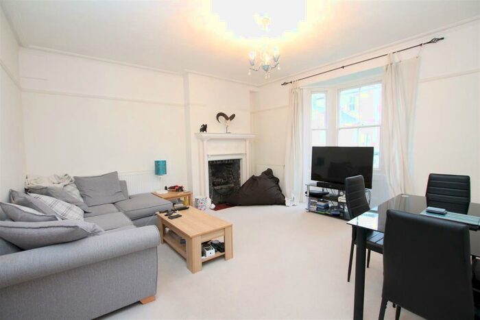 1 Bedroom Flat To Rent In Sackville Gardens, Hove, BN3
