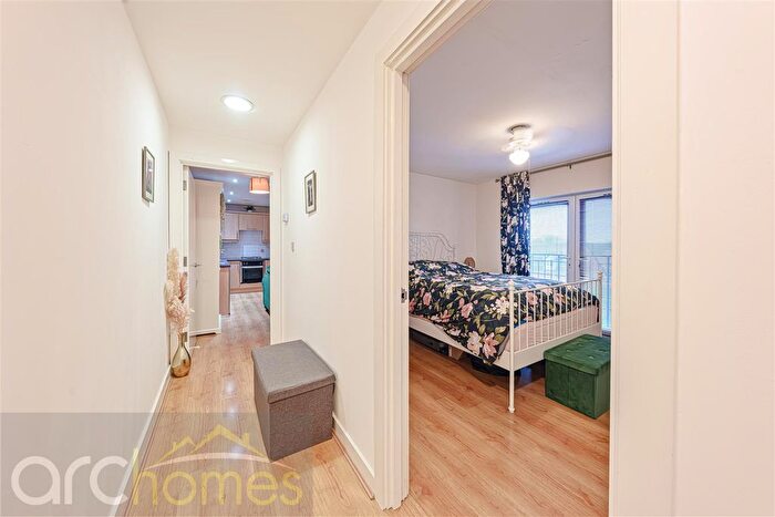 2 Bedroom Flat For Sale In Gadfield Grove, Atherton, Manchester, M46