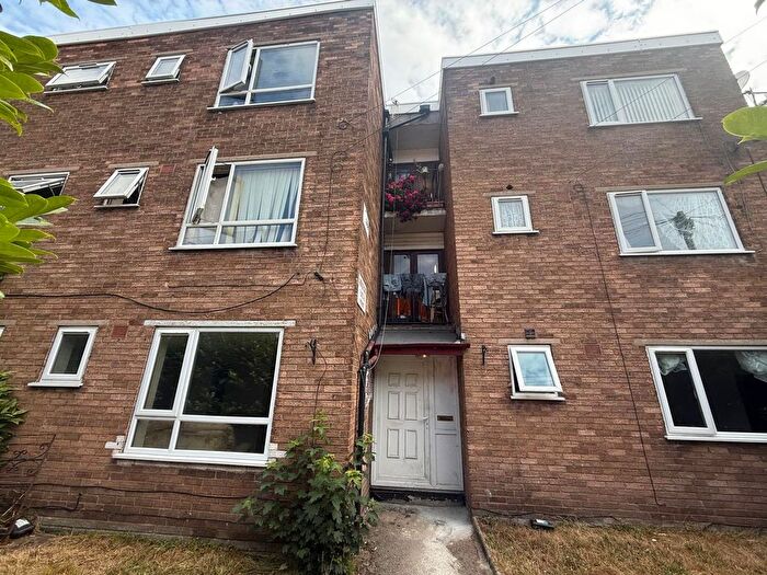 1 Bedroom Flat To Rent In St. Ambrose Grove, Ambrose Court St. Ambrose Grove, L4