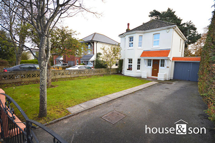 3 Bedroom Detached House To Rent In Charminster Road, Charminster, BH8