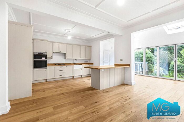 5 Bedroom Semi-Detached House To Rent In Pollard Road, Whetstone, London, N20