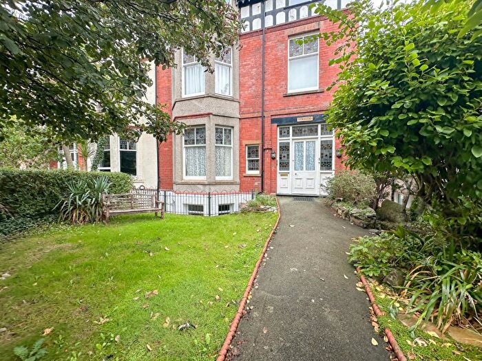 2 Bedroom Apartment For Sale In Abbey Road, Llandudno, Conwy, LL30