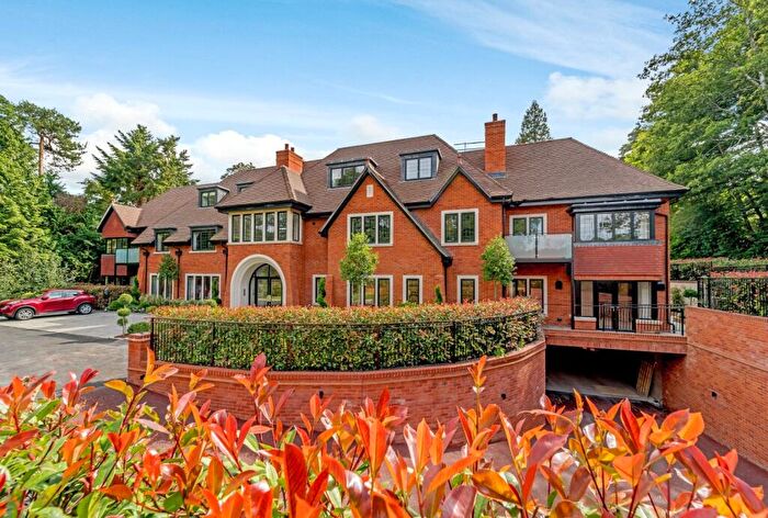 2 Bedroom Flat To Rent In Birchcroft, Brockenhurst Road, Ascot, Berkshire, SL5