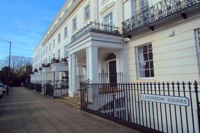 2 Bedroom Flat To Rent In Clarendon Square, Leamington Spa, CV32