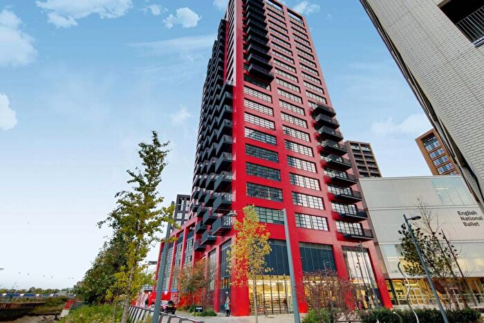 1 Bedroom Flat To Rent In Defoe House, Canary Wharf, London, E14