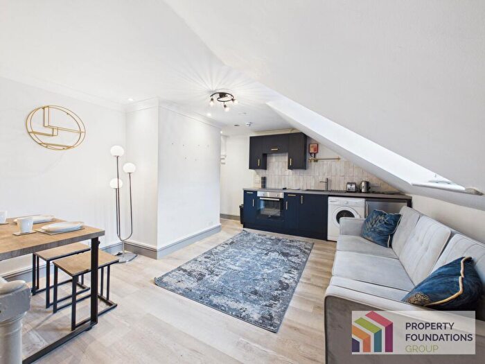 1 Bedroom Flat To Rent In Zinzan Street, Reading, RG1