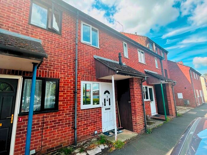 2 Bedroom Terraced House To Rent In Haines Place, Evesham, WR11