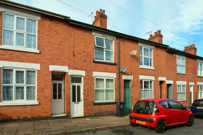 5 Bedroom Terraced House To Rent In Lytham Road, Clarendon Park, Leicester, LE2