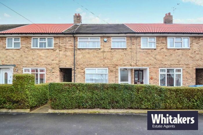 3 Bedroom Terraced House To Rent In Julian Close, Hull, HU5
