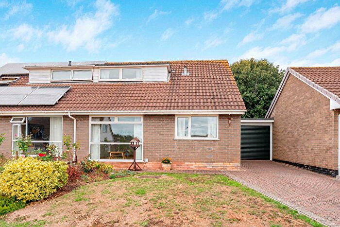 3 Bedroom Bungalow For Sale In Causey Gardens, Pinhoe, Exeter, EX1