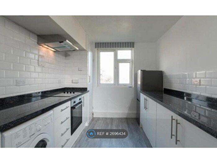2 Bedroom Flat To Rent In Ascension House, Bath, BA2