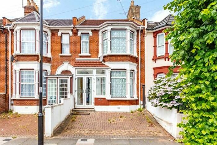 4 Bedroom Terraced House To Rent In Sheringham Avenue, London, E12