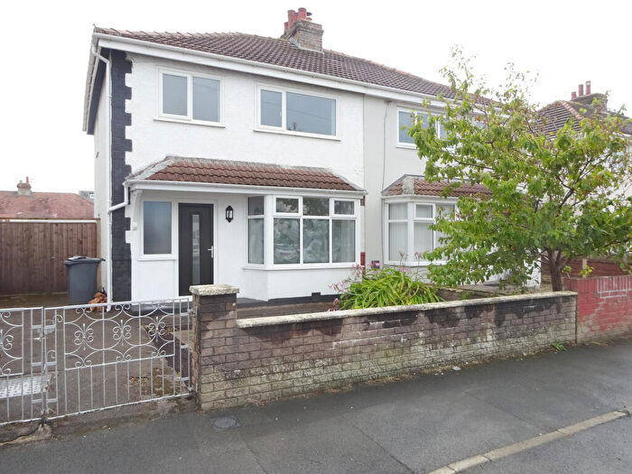 3 Bedroom Semi-Detached House For Sale In Manor Drive, Thornton Cleveleys, Lancashire, FY5