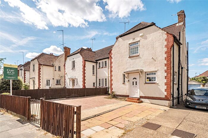3 Bedroom Detached House For Sale In Argyle Road, London, W13