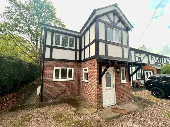 2 Bedroom Detached House To Rent In Bosden House Cottages, Offerton Road, Stockport, SK2