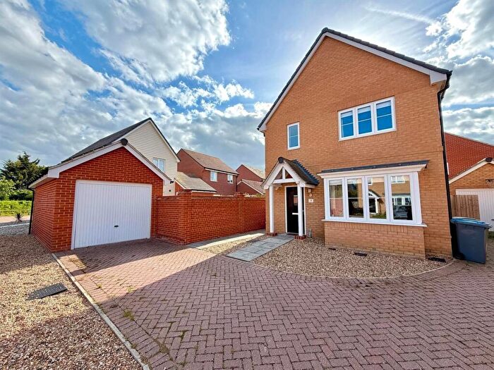 3 Bedroom Detached House For Sale In Adams Close, Melton, Woodbridge, IP12