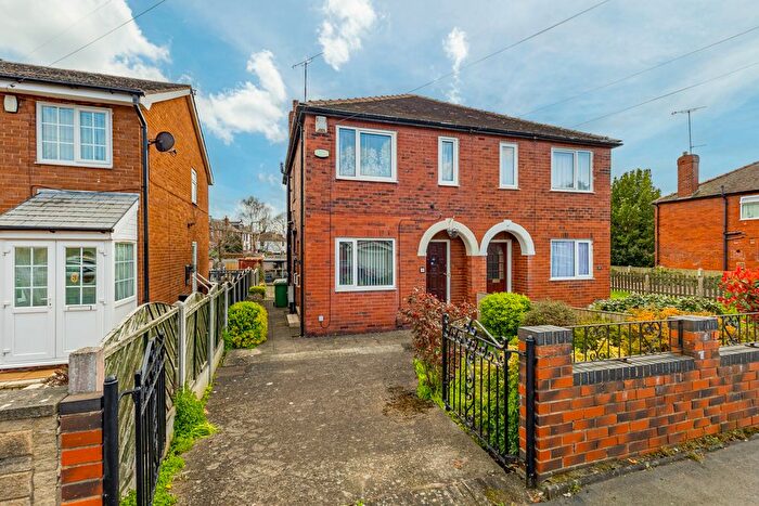 2 Bedroom Semi Detached House For Sale In Tew Street, Wakefield, WF2