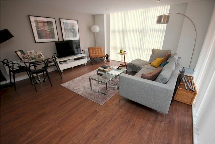 2 Bedroom Flat To Rent In Murray Street, Manchester, M4