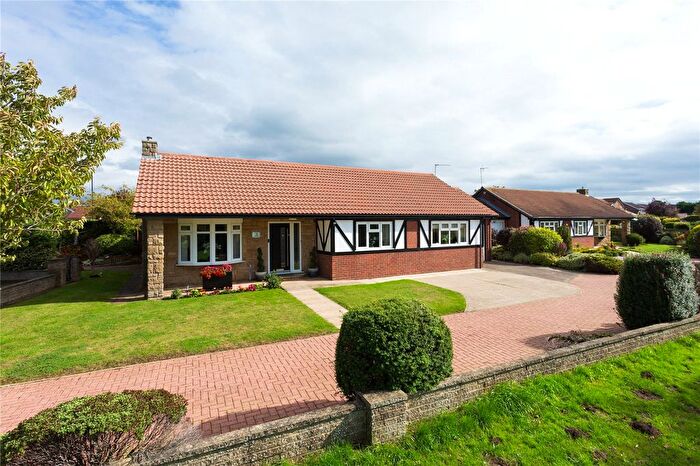 3 Bedroom Bungalow For Sale In Chaldon Close, Strensall, York, North Yorkshire, YO32